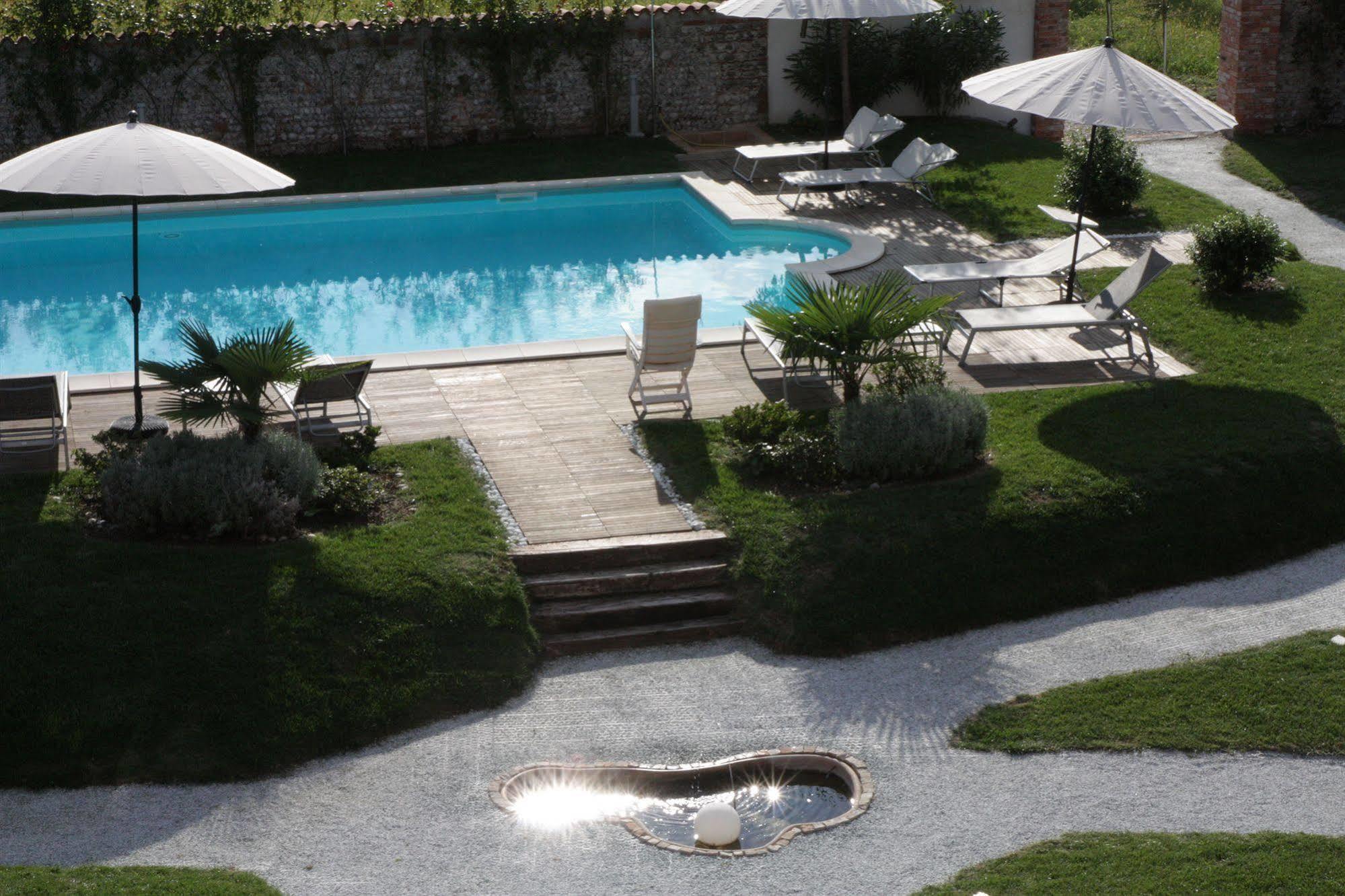 Hotel & Wellness Antico Borgo Torricella San Vito al Tagliamento Exterior photo
